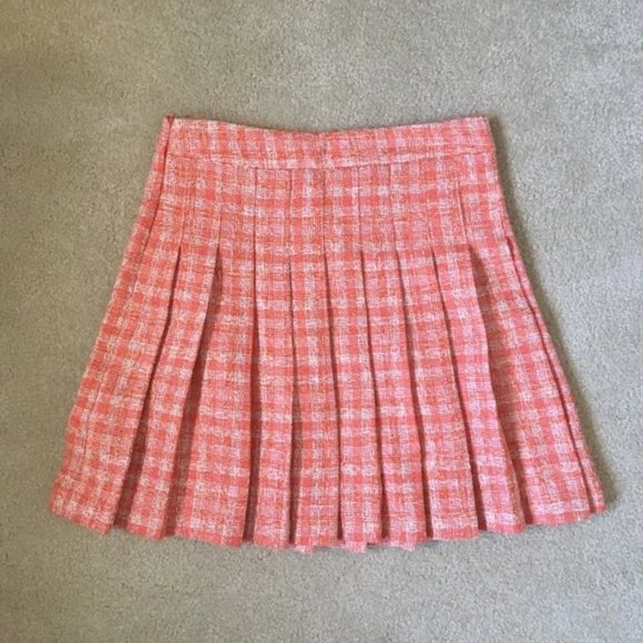 RARE | ZARA | Pleated Mini Skirt - Picture 3 of 3